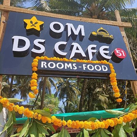 Om D S Cafe 51 & Beach Stay Гокарна Екстер'єр фото