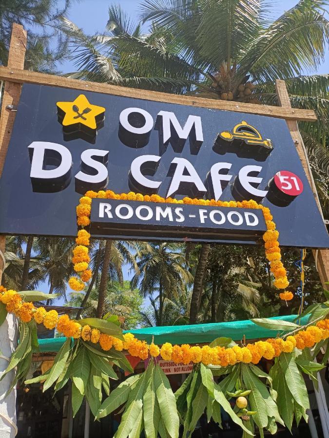 Om D S Cafe 51 & Beach Stay Гокарна Екстер'єр фото