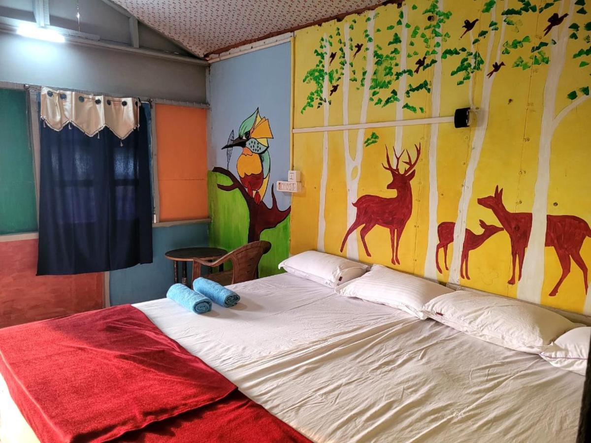 Om D S Cafe 51 & Beach Stay Гокарна Екстер'єр фото