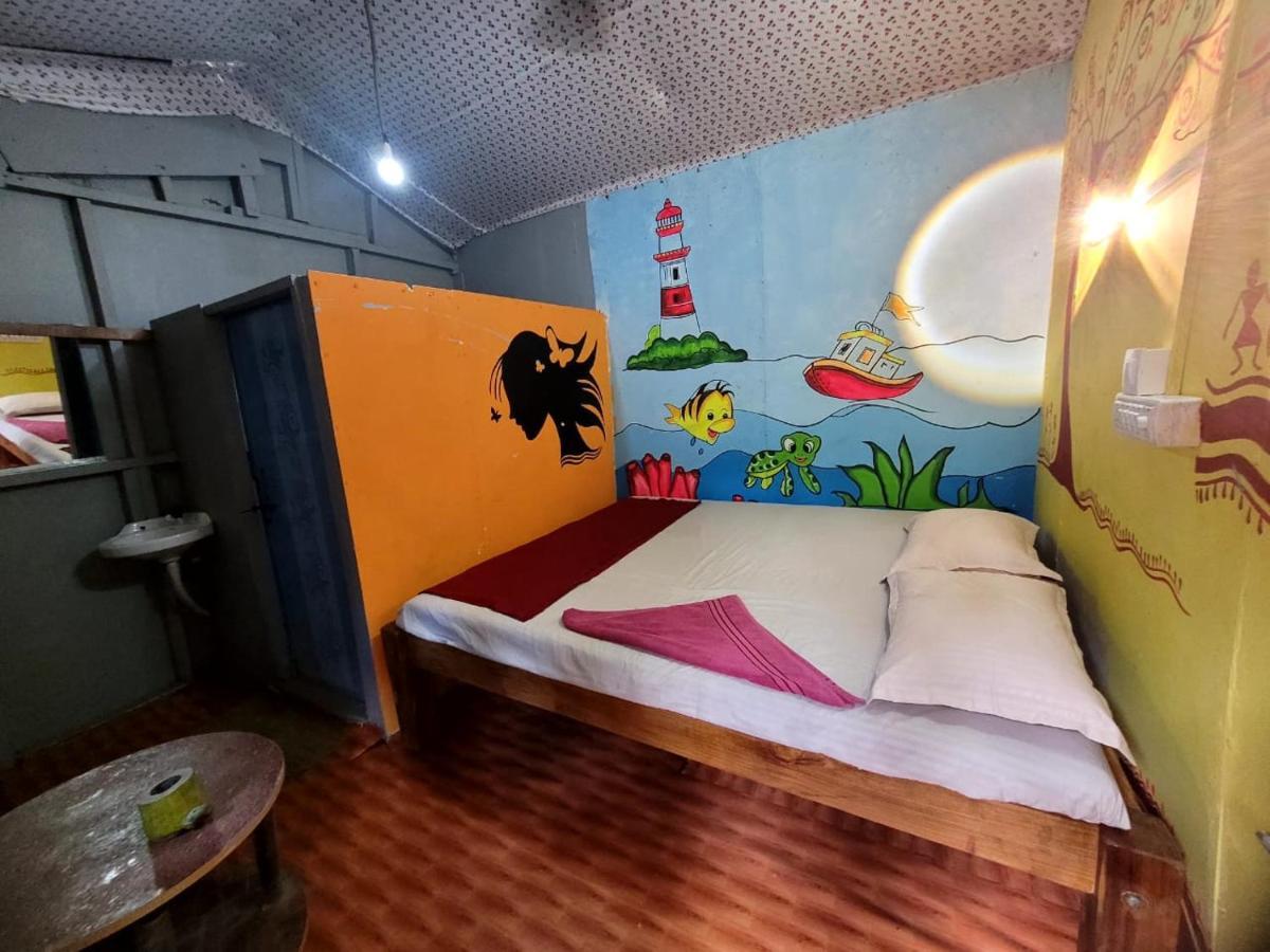 Om D S Cafe 51 & Beach Stay Гокарна Екстер'єр фото
